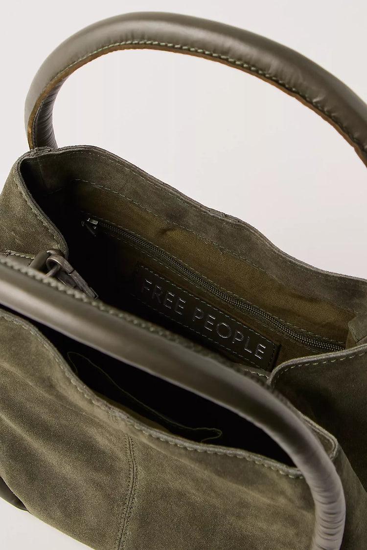 Barlow Bucket Bag
