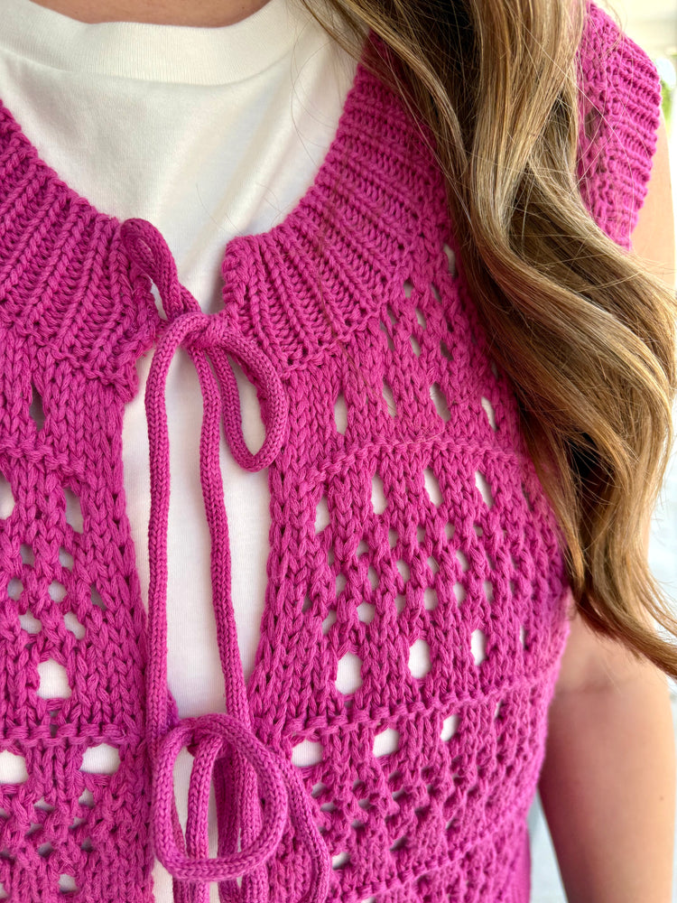 Lovely Weekend Sweater Vest