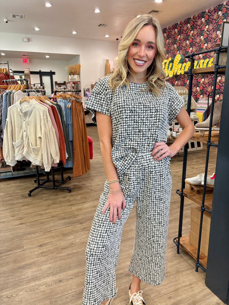 Caught Your Eye Houndstooth Top