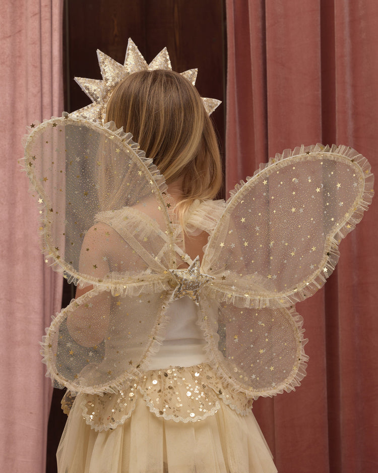 Nora Lee Wings