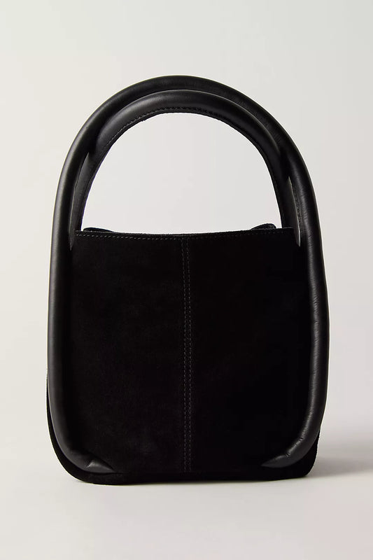 Barlow Bucket Bag