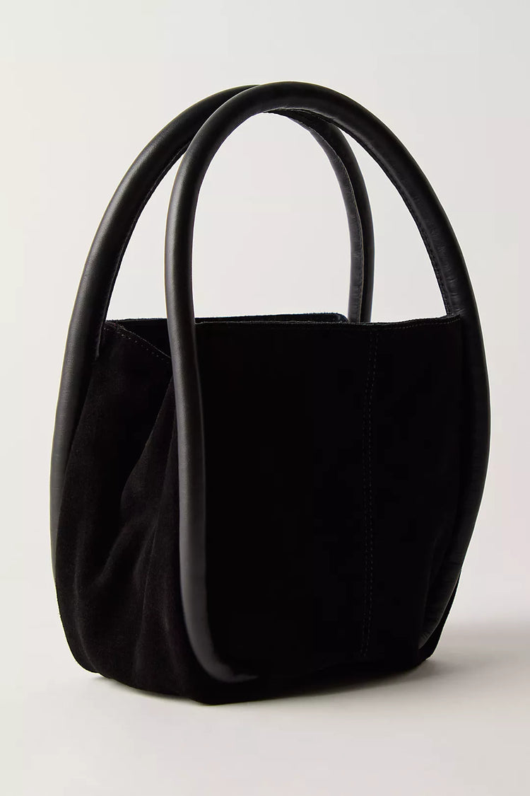 Barlow Bucket Bag